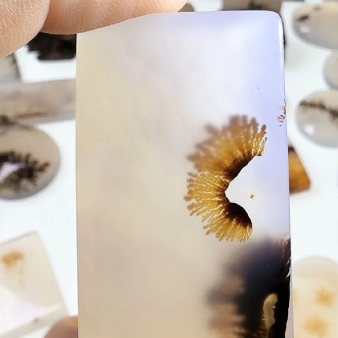 玛瑙/玉髓未镶嵌珠宝半成品