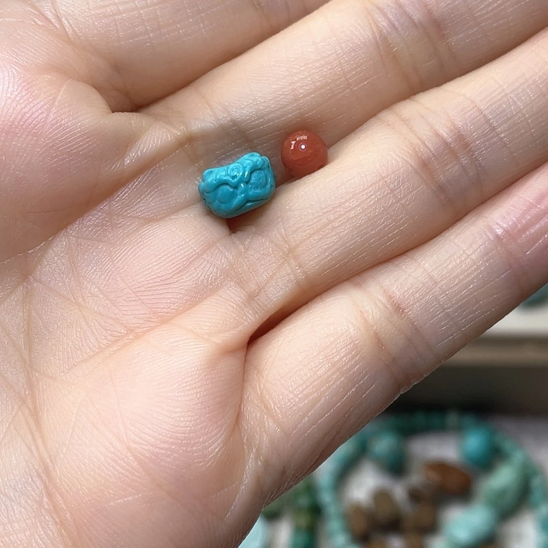 春***晓南红玛瑙配饰未镶嵌