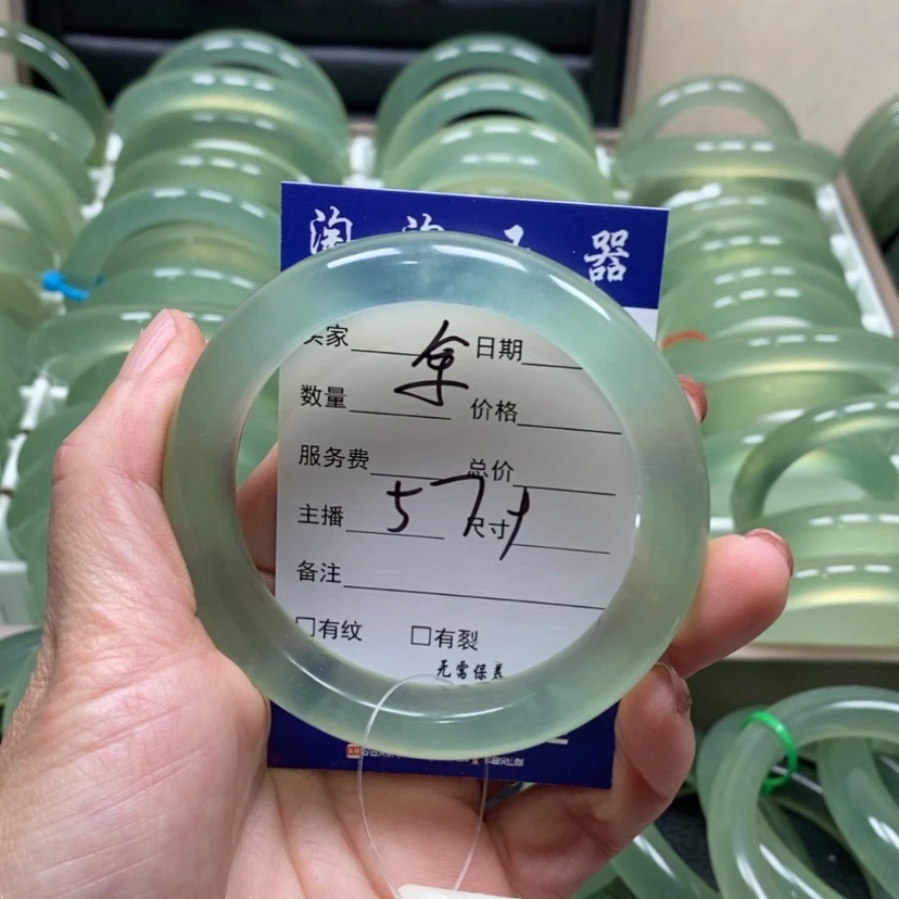 【闪购商品】蛇纹石玉手镯未镶嵌墨*余