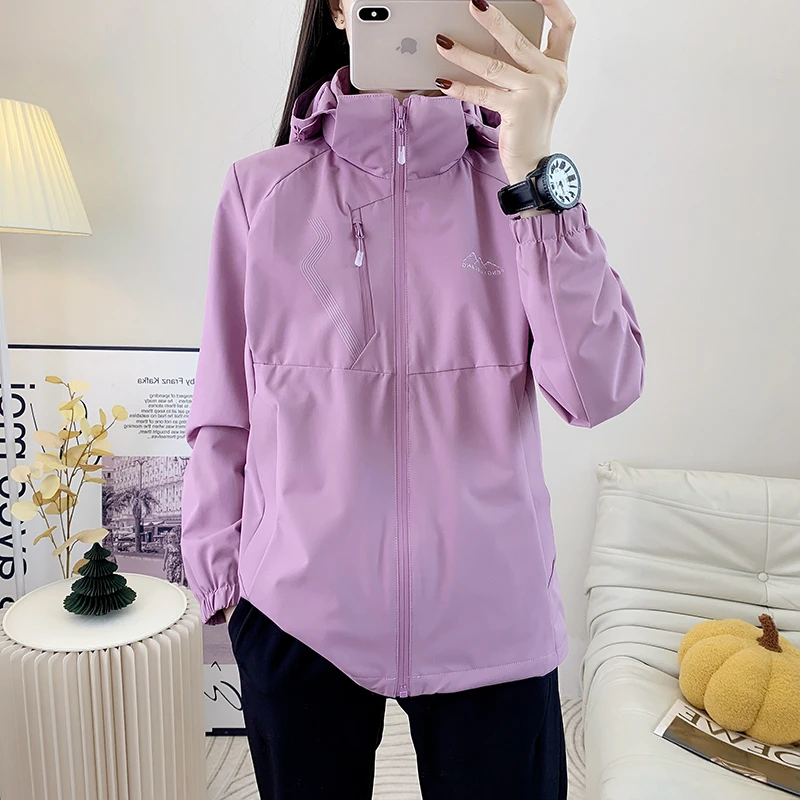 秋冬女款夹棉加厚冲锋衣外套户外运动连帽防风防水保暖棉服登山服