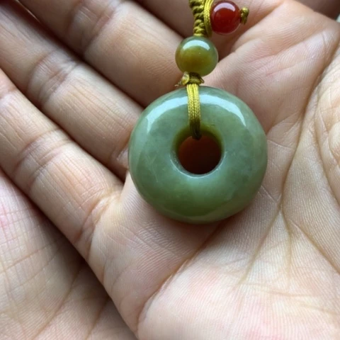【闪购商品】未镶嵌透闪石质玉挂件