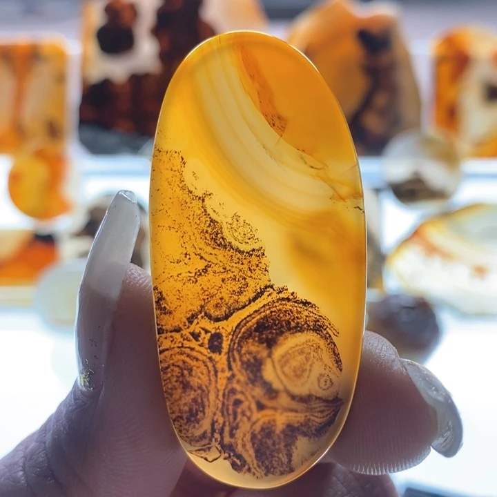 玛瑙/玉髓颈饰未镶嵌