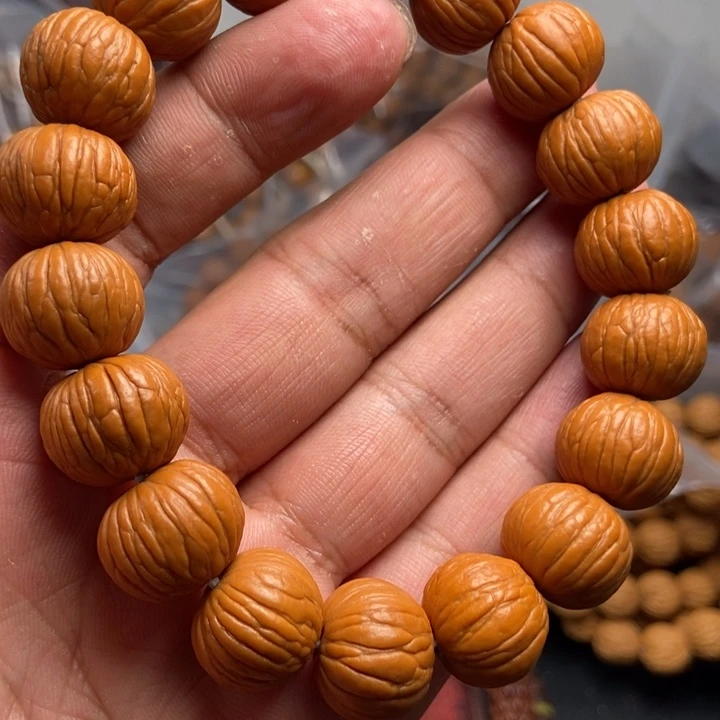 猴头核桃吊坠文玩手串