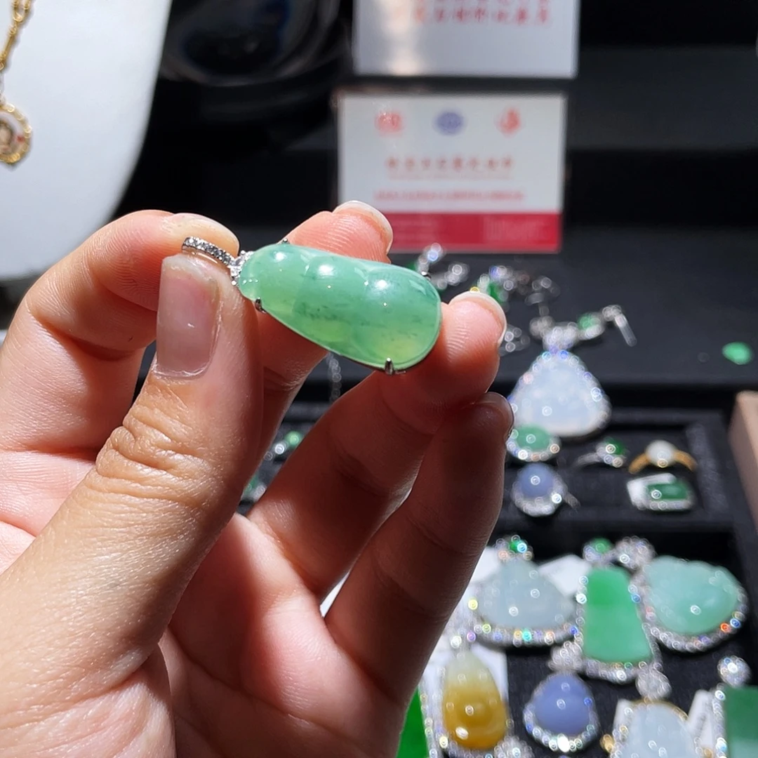 翡翠银S925镶嵌颈饰