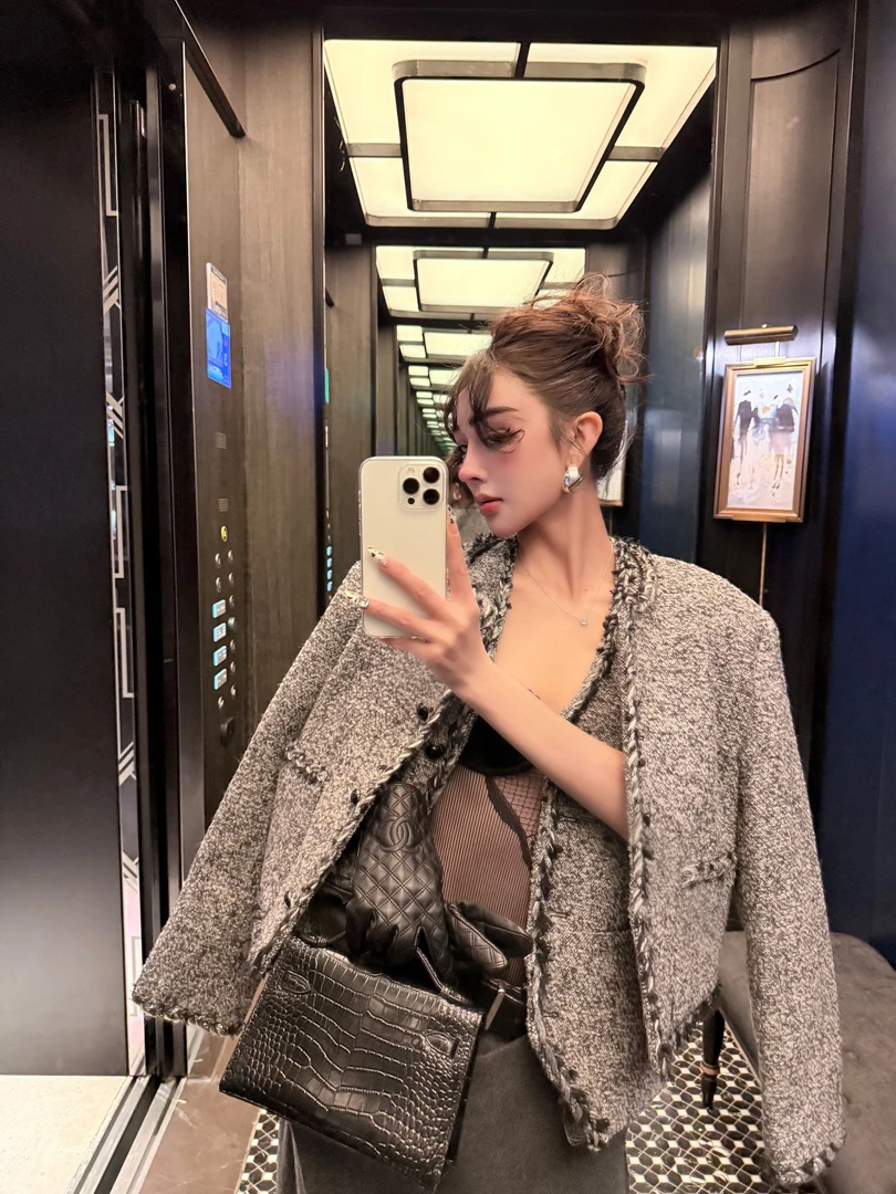 2025初春MyloveLeo‘沪上千金’小香风法式轻奢套装(质感一般长52)