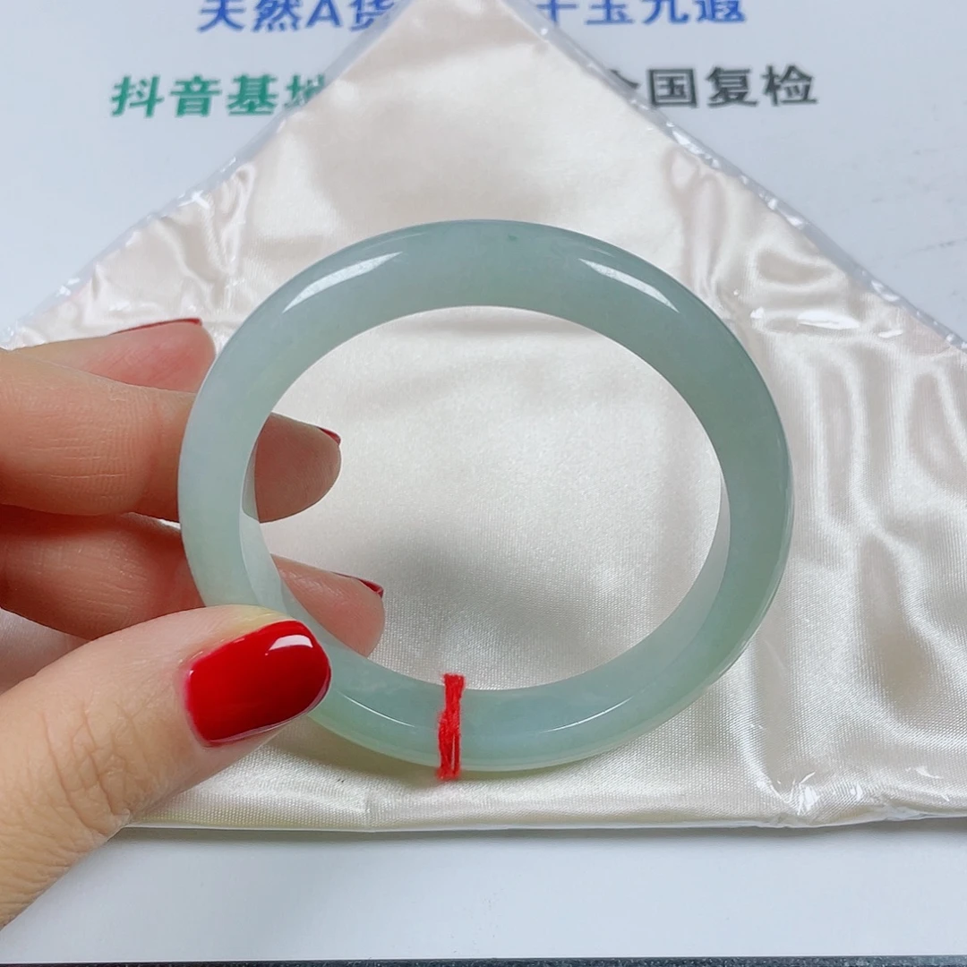 翡翠未镶嵌手镯圈口57.8宽11.6厚8.6