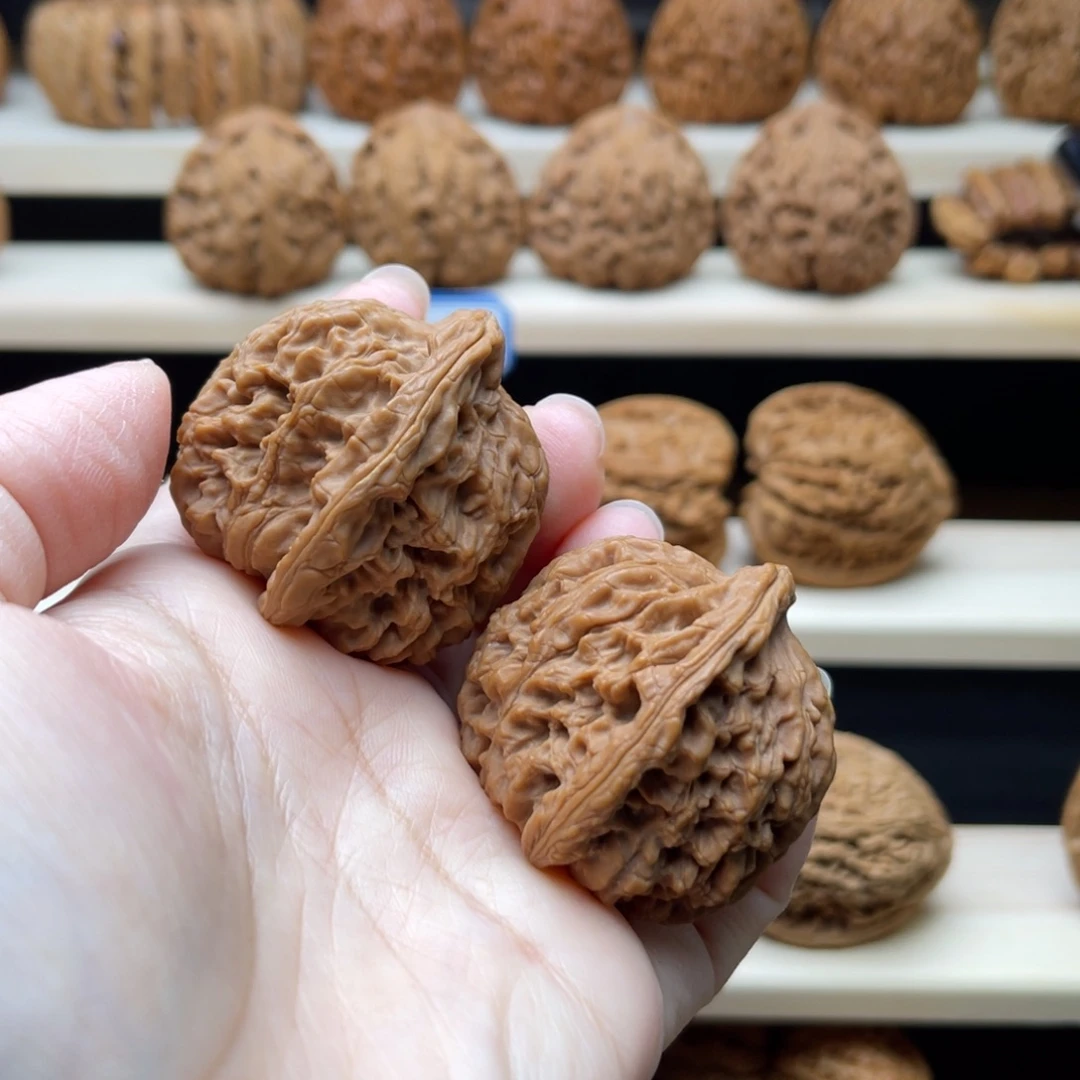 把件文玩核桃涿鹿端肩粗棱