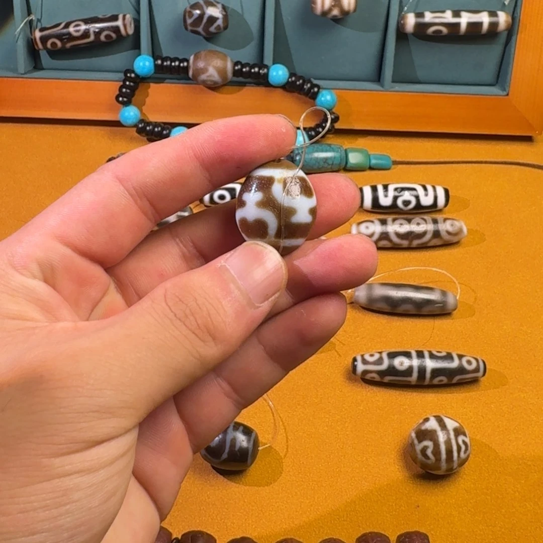 星月菩提吊坠紫光下满金皮