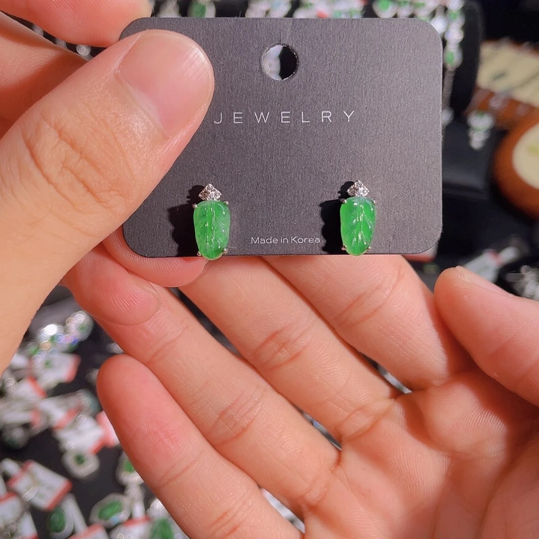 未镶嵌翡翠耳钉