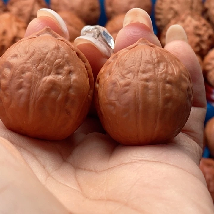 文玩核桃把件金****虎精品文玩手捻