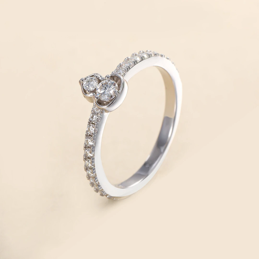 925银莫桑石戒指 木木（M476）纯银全莫桑满镶葫芦闭口戒