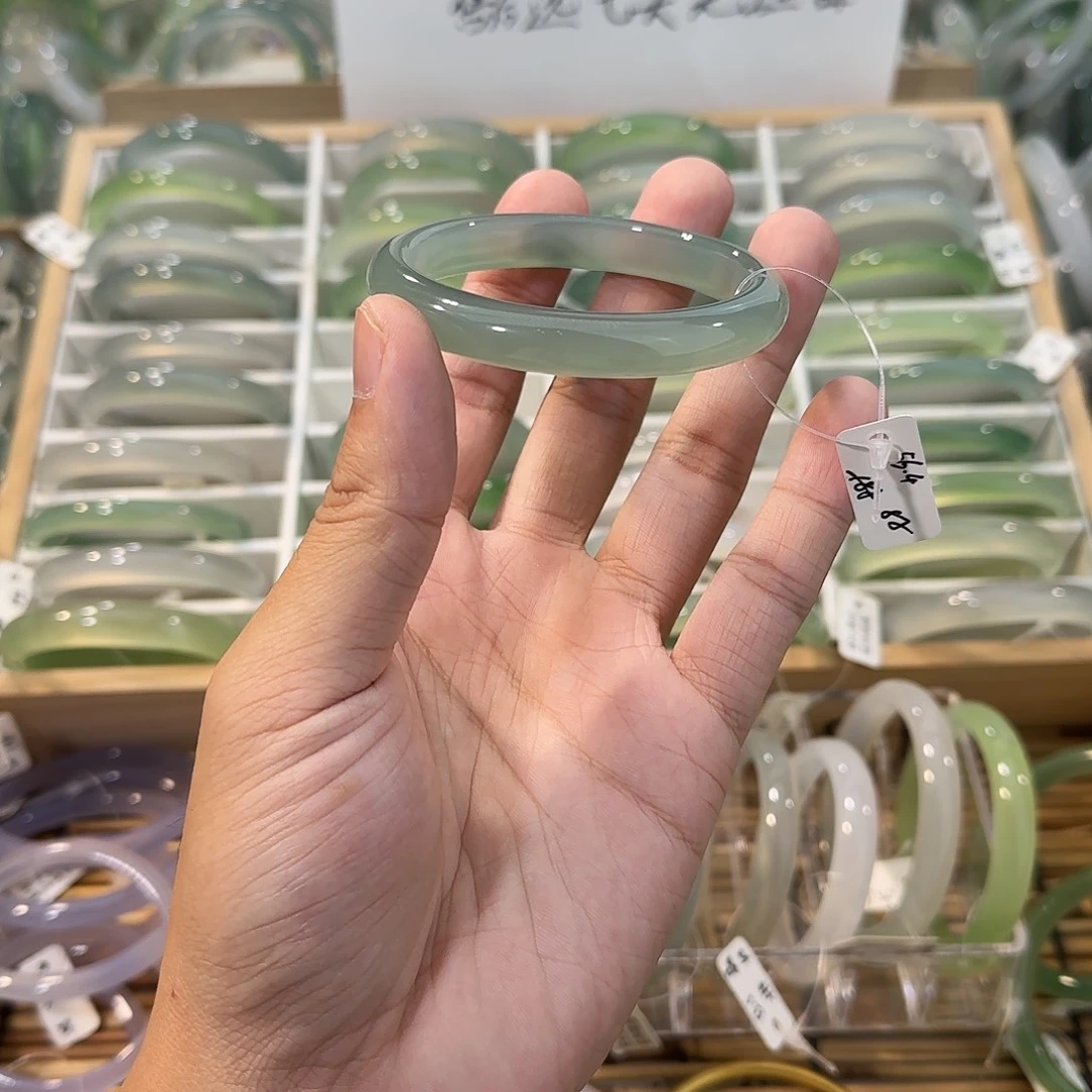 玛瑙/玉髓未镶嵌手镯圈口56.4