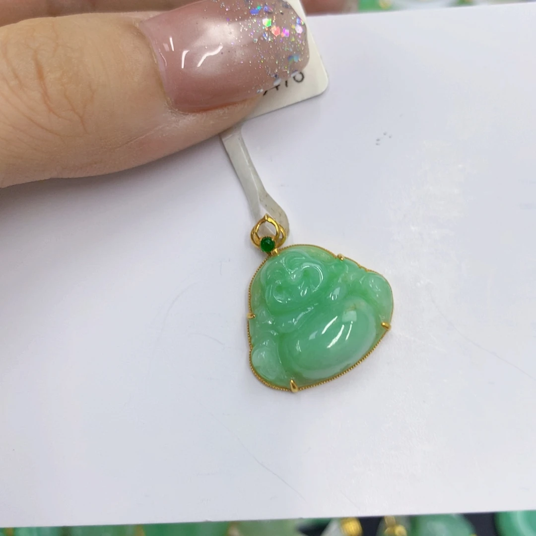 颈饰18K金镶嵌翡翠翡翠