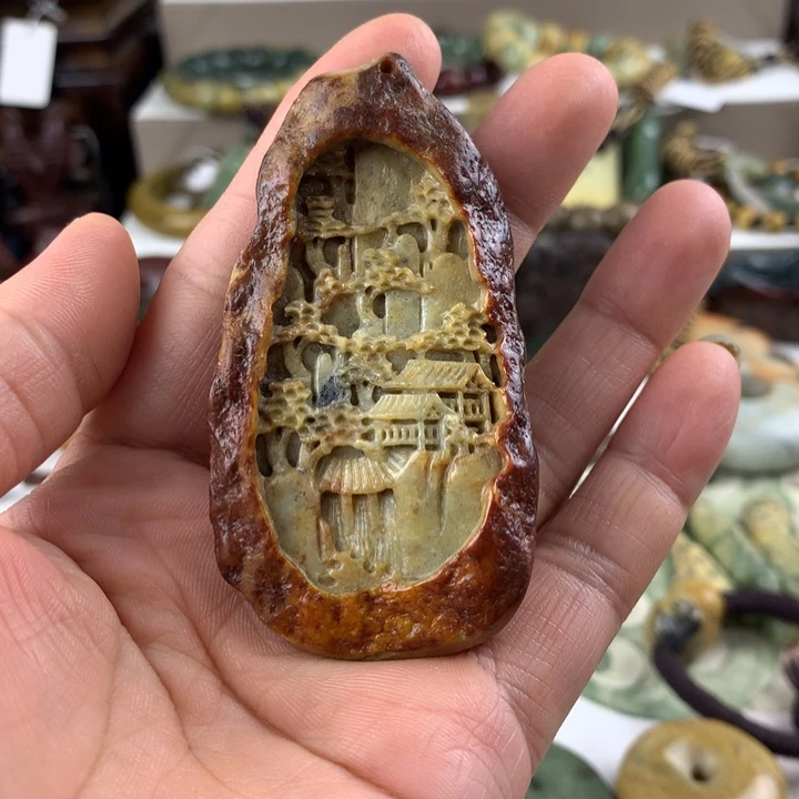 岫岩河磨玉（透闪石质玉）未镶嵌珠宝奇石