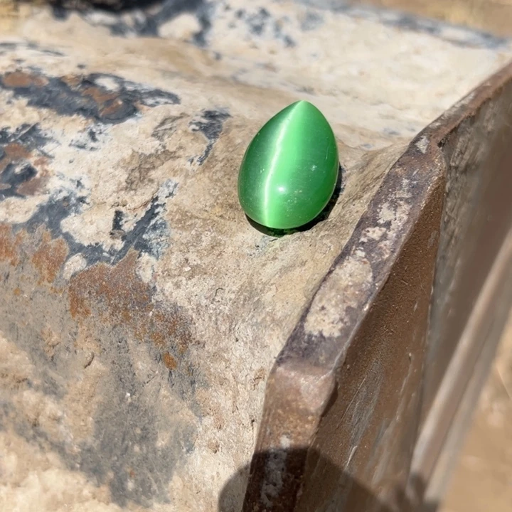 透闪石质玉未镶嵌车挂