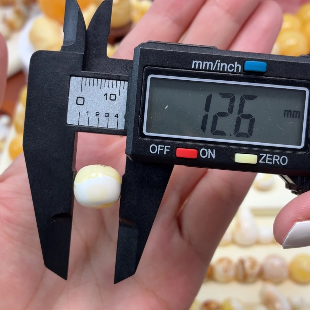 琥珀未镶嵌珠宝奇石乌料瓷白花