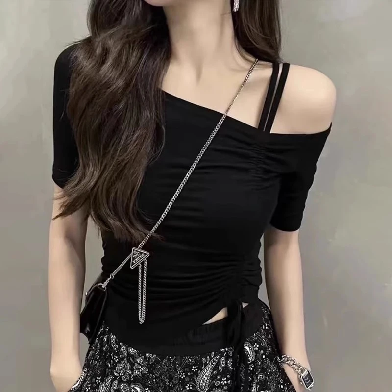 黑色露肩抽绳短袖T恤女夏季新款时尚辣妹一字肩上衣纯欲短款显瘦