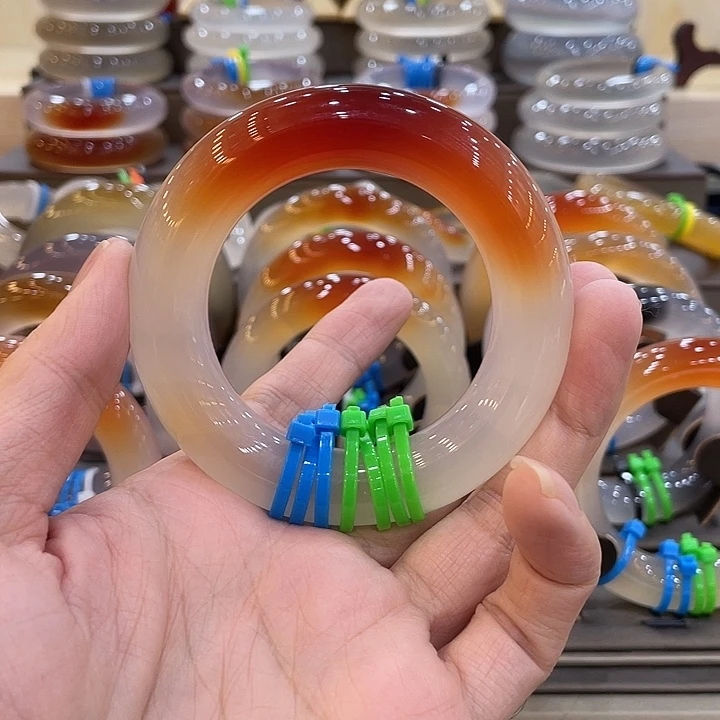 玛瑙/玉髓未镶嵌手镯29