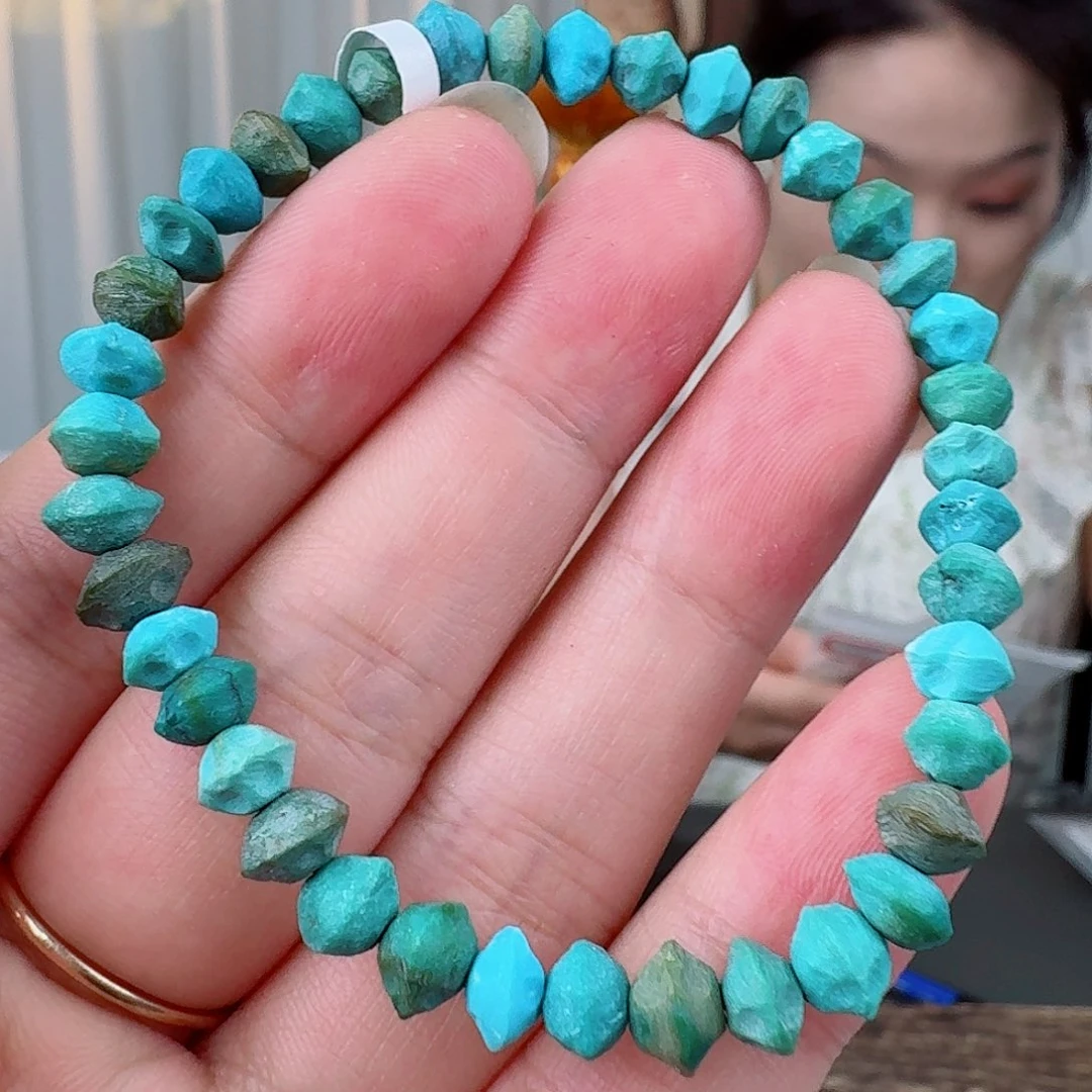 未镶嵌绿松石珠宝奇石