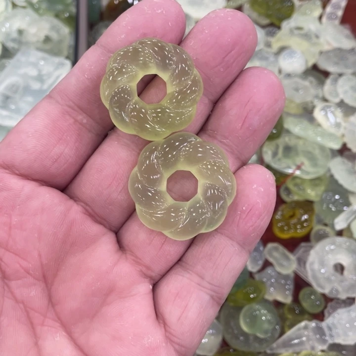 蛇纹石玉合金颈饰