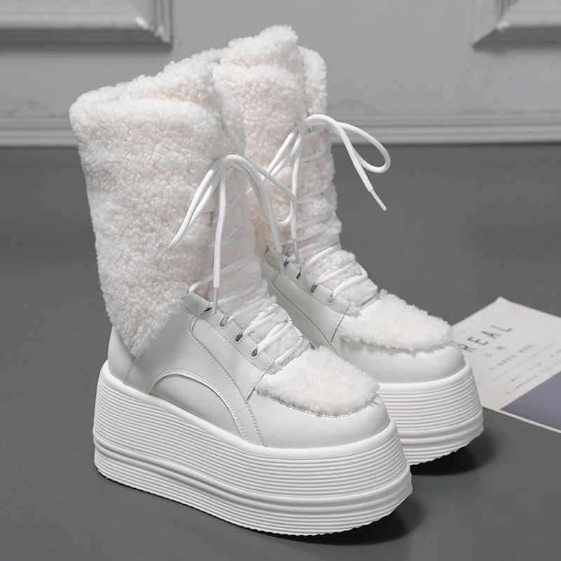 欧货2025年新款厚底9cm女靴时尚时尚棉鞋冬季白色纯色轻便高帮