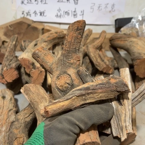 大果紫檀（缅甸花梨）木**弓