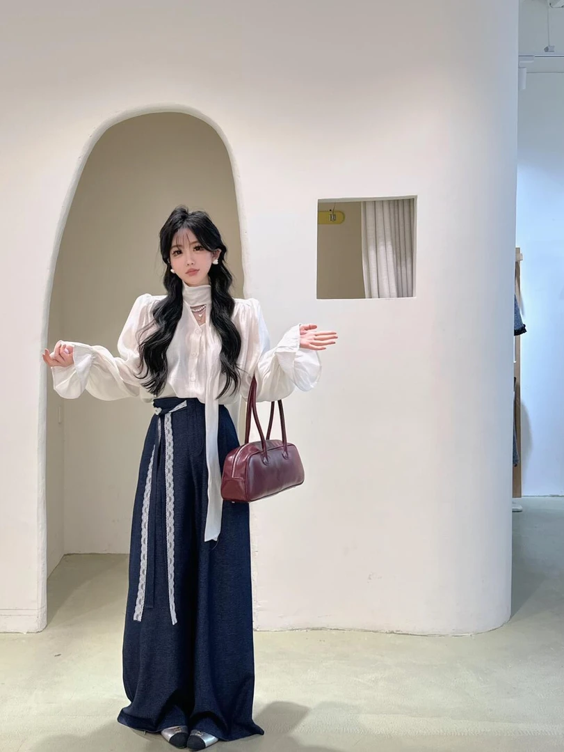 法式气质白色飘带V领喇叭袖衬衫女蕾丝系带藏蓝色高腰阔腿裤套装