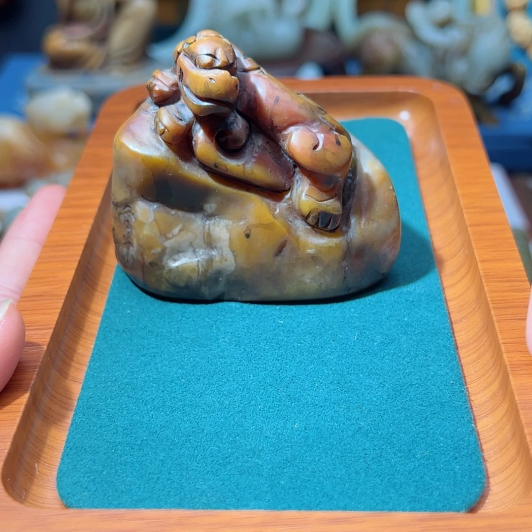 阿***l瓷片寿寿山螭龙闪福利