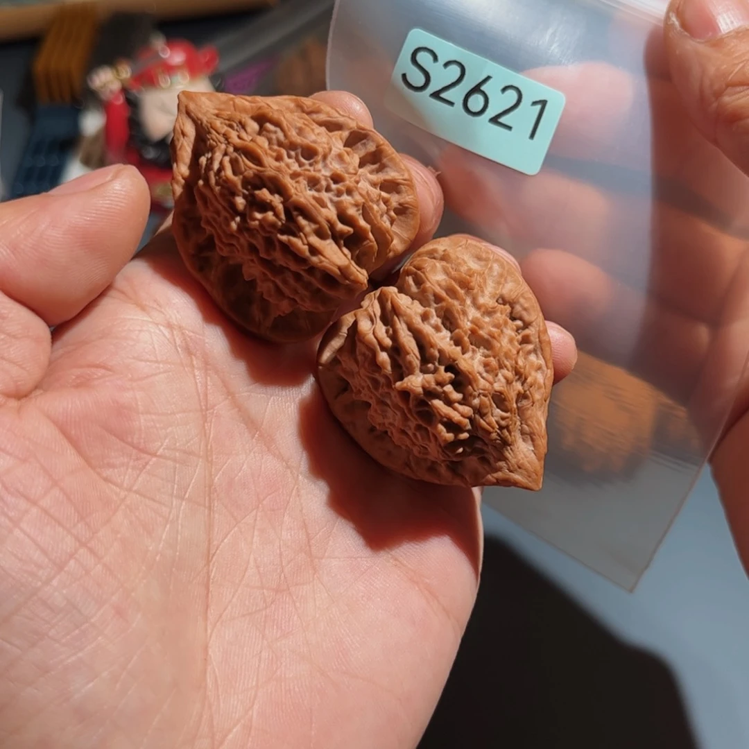 文玩核桃把件朱雀