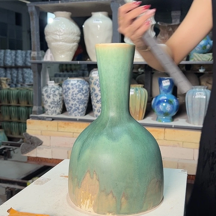 景德镇陶瓷花瓶微瑕介意勿拍