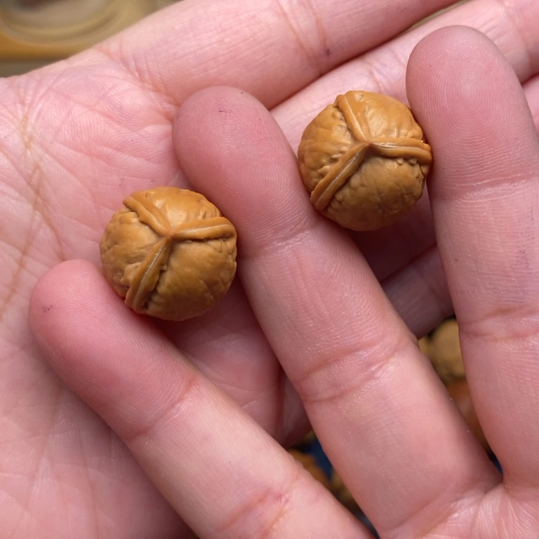 文玩核桃把件手捻迷你三棱