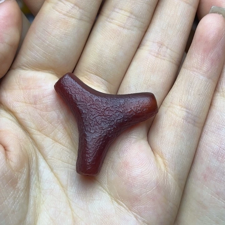 伯***媒未镶嵌玛瑙珠子1111玛瑙/玉髓