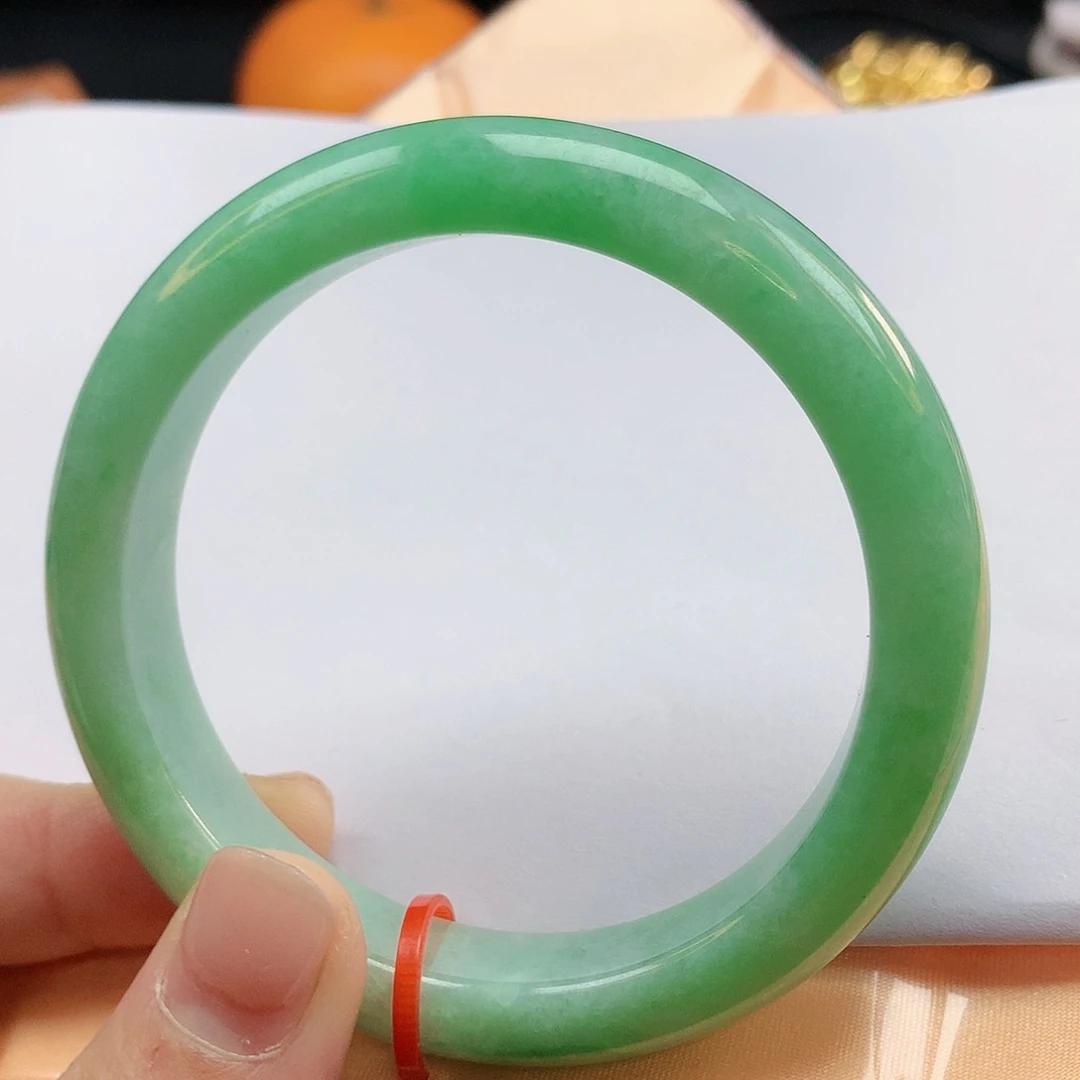 翡翠手镯未镶嵌56圈0506