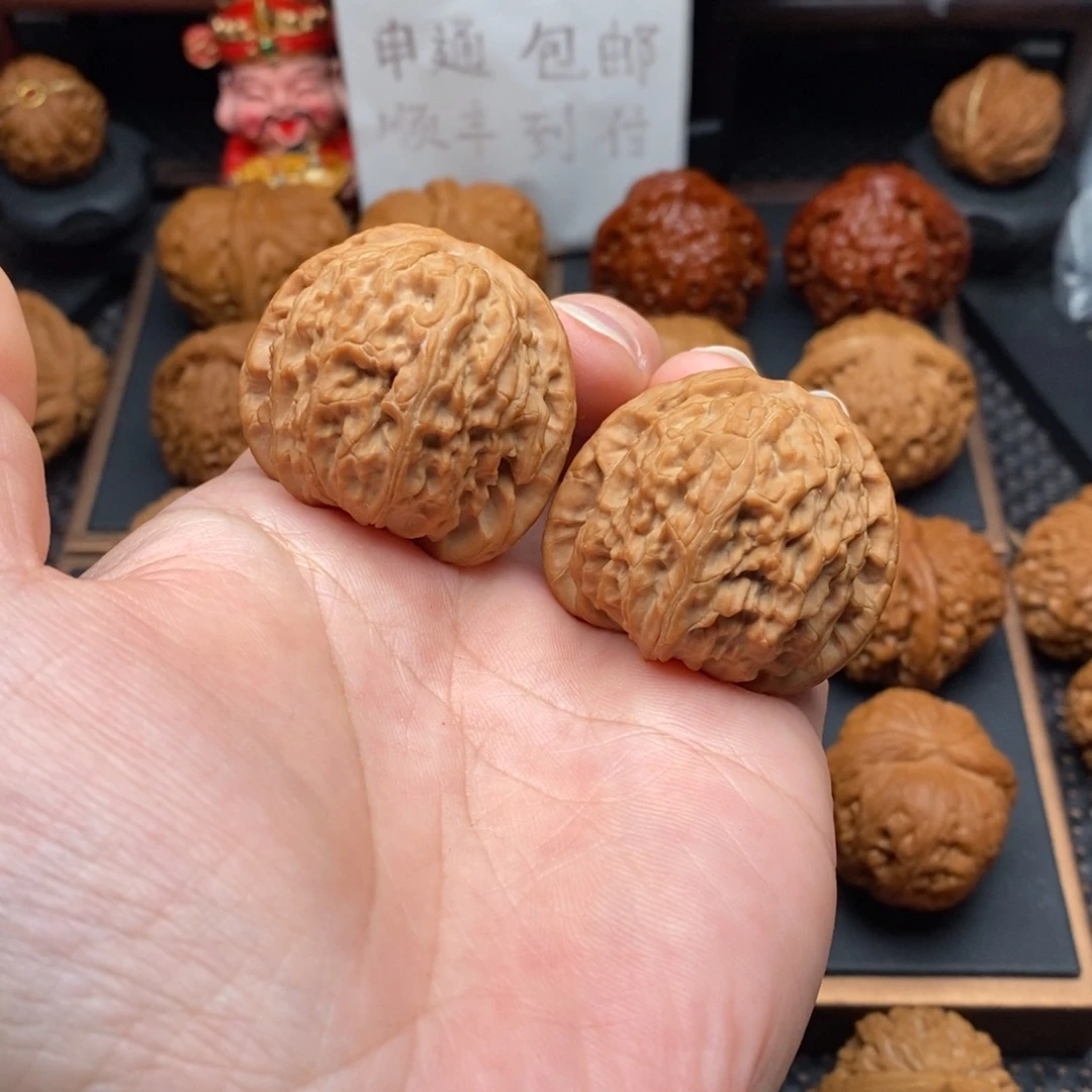 把件文玩核桃全品白狮子39尺