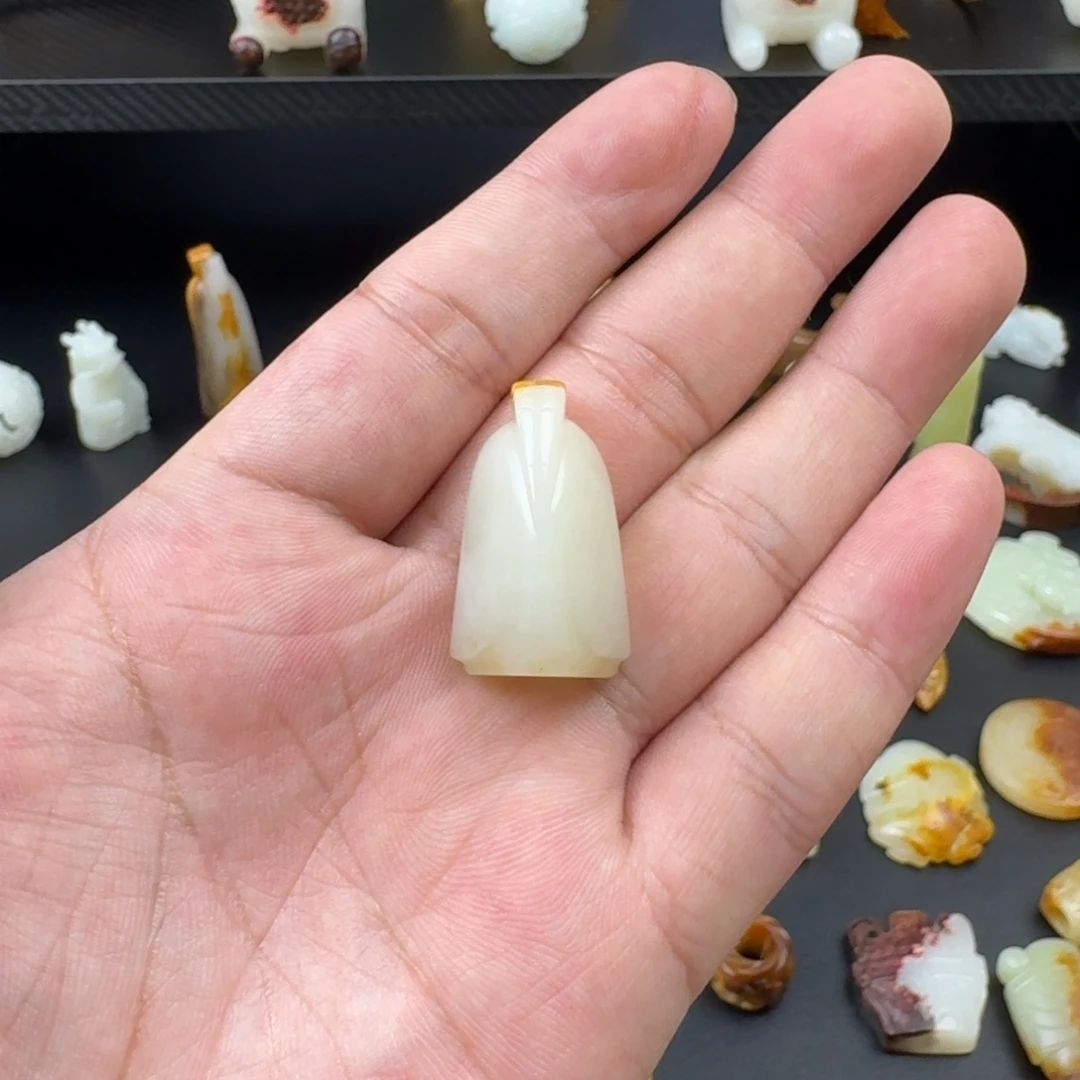 和田玉（糖玉）未镶嵌颈饰