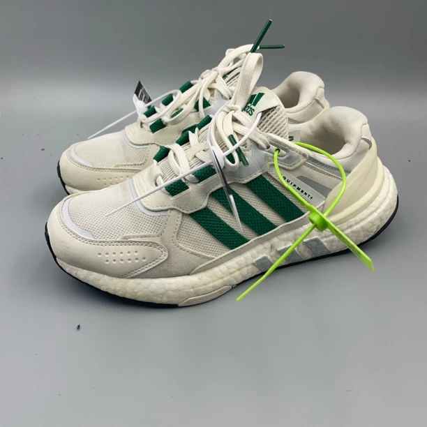37.5码230二手正品 阿迪达斯adidas Boost 跑鞋 缓震耐磨潮鞋 849