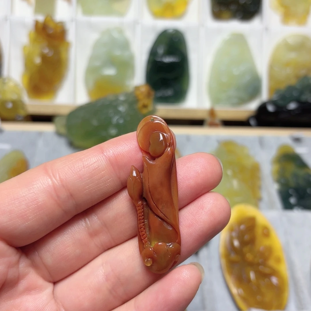 蛇纹石玉吊坠(不含链)未镶嵌鲤*