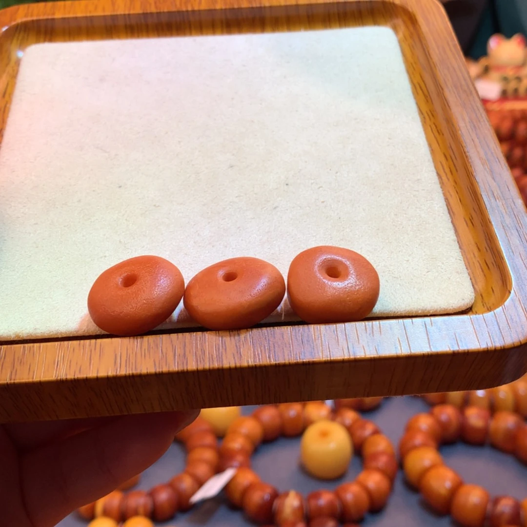 【闪购商品】蜜蜡手串未镶嵌?****?蜜蜡手串