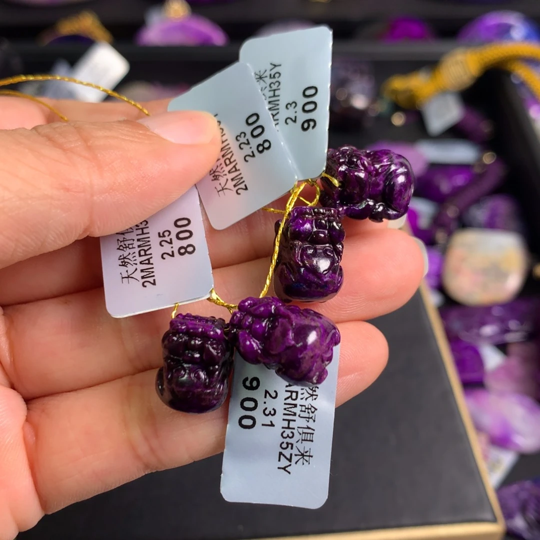 未镶嵌苏纪石（舒俱来）貔貅?**?