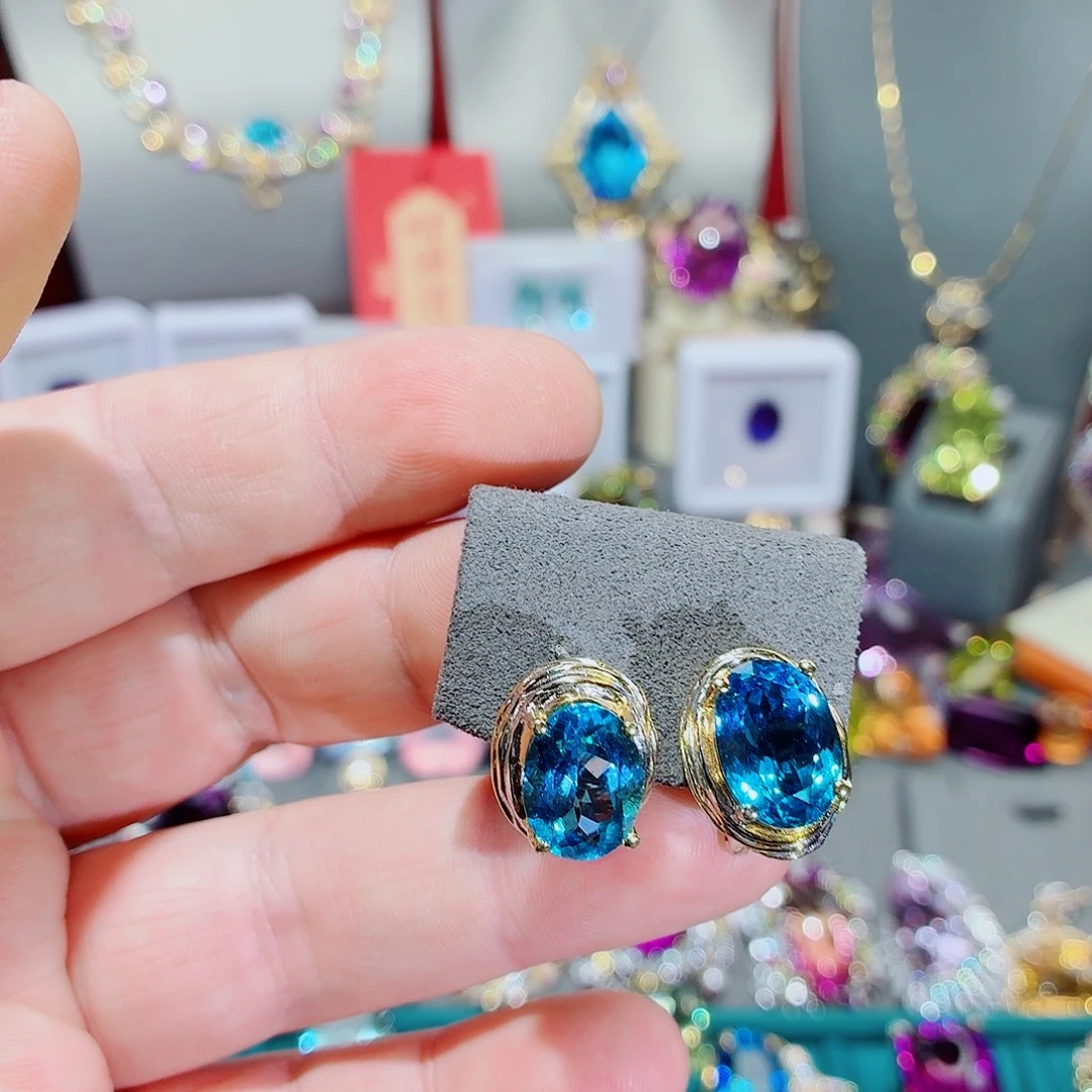 少***吖托帕石耳饰银S925镶嵌