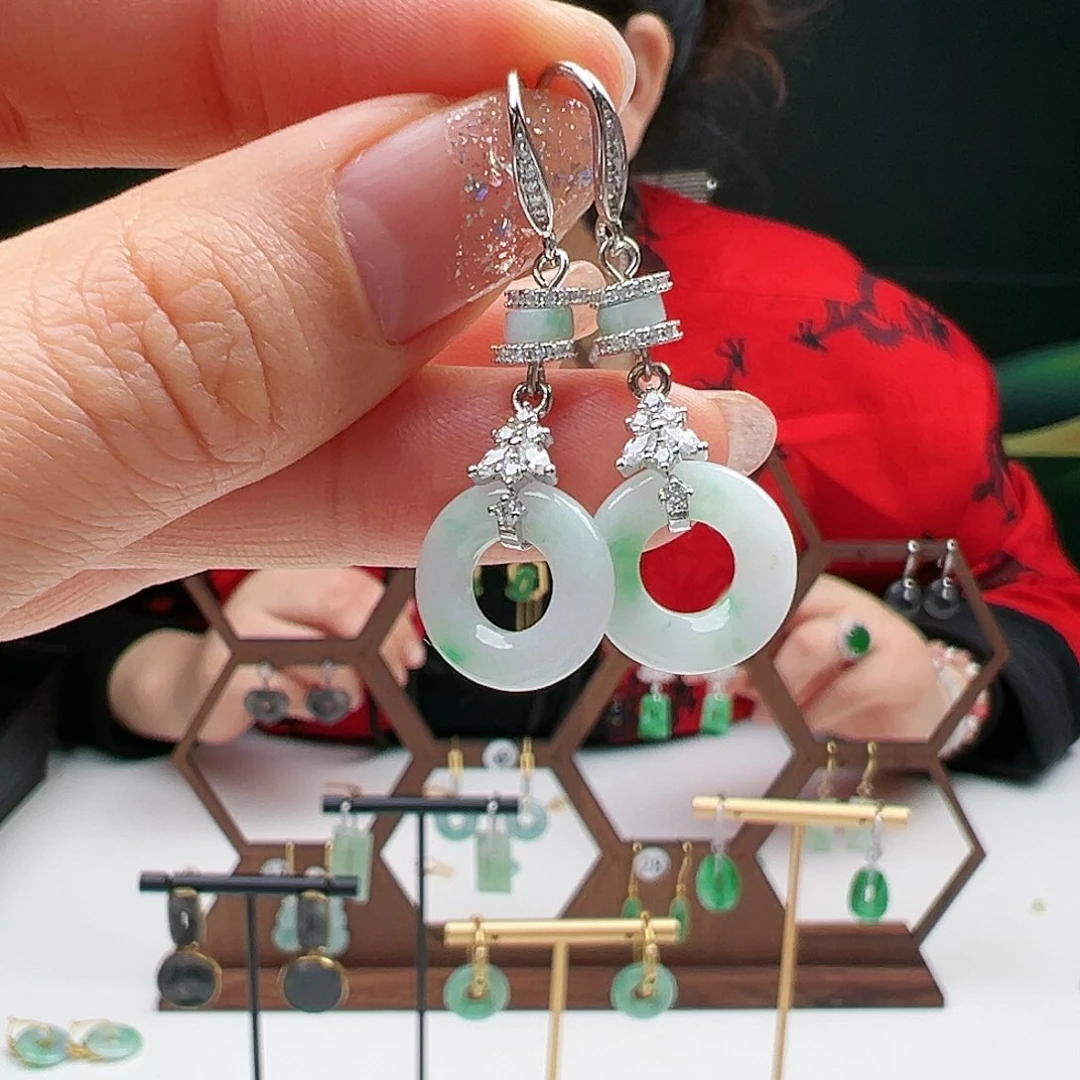 翡翠耳饰银S925镶嵌天然翡翠耳饰银s925镶嵌