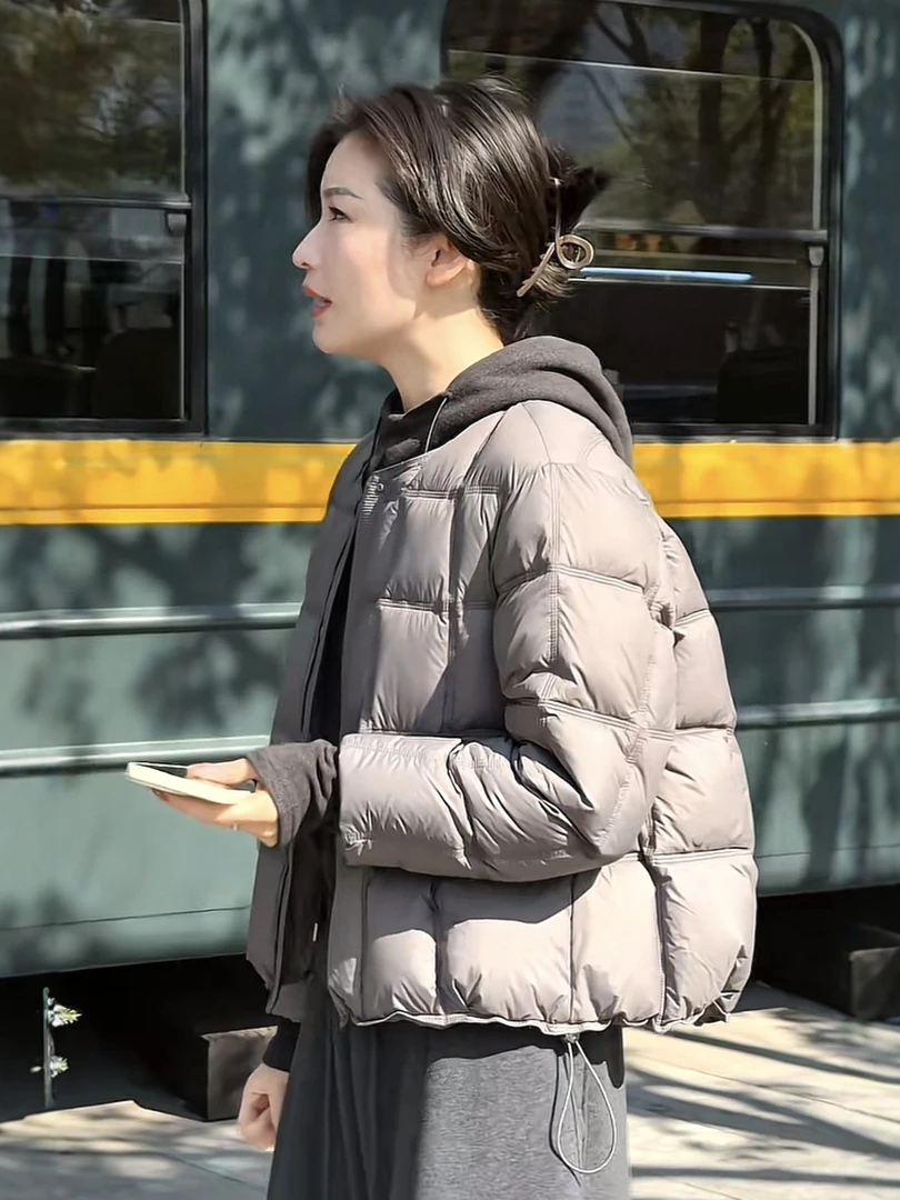 爆款高级感圆领羽绒服女装2025年冬季时尚流行超洋气保暖短款外套