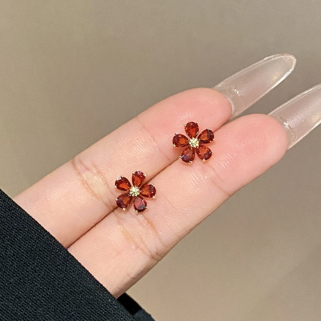 铜合金合成锆石耳饰 925银轻奢时尚百搭精致小众小花耳钉A3404