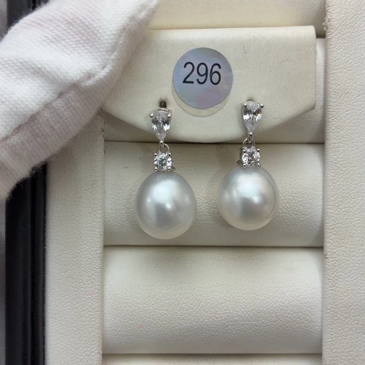 银S925镶嵌海水珍珠耳饰