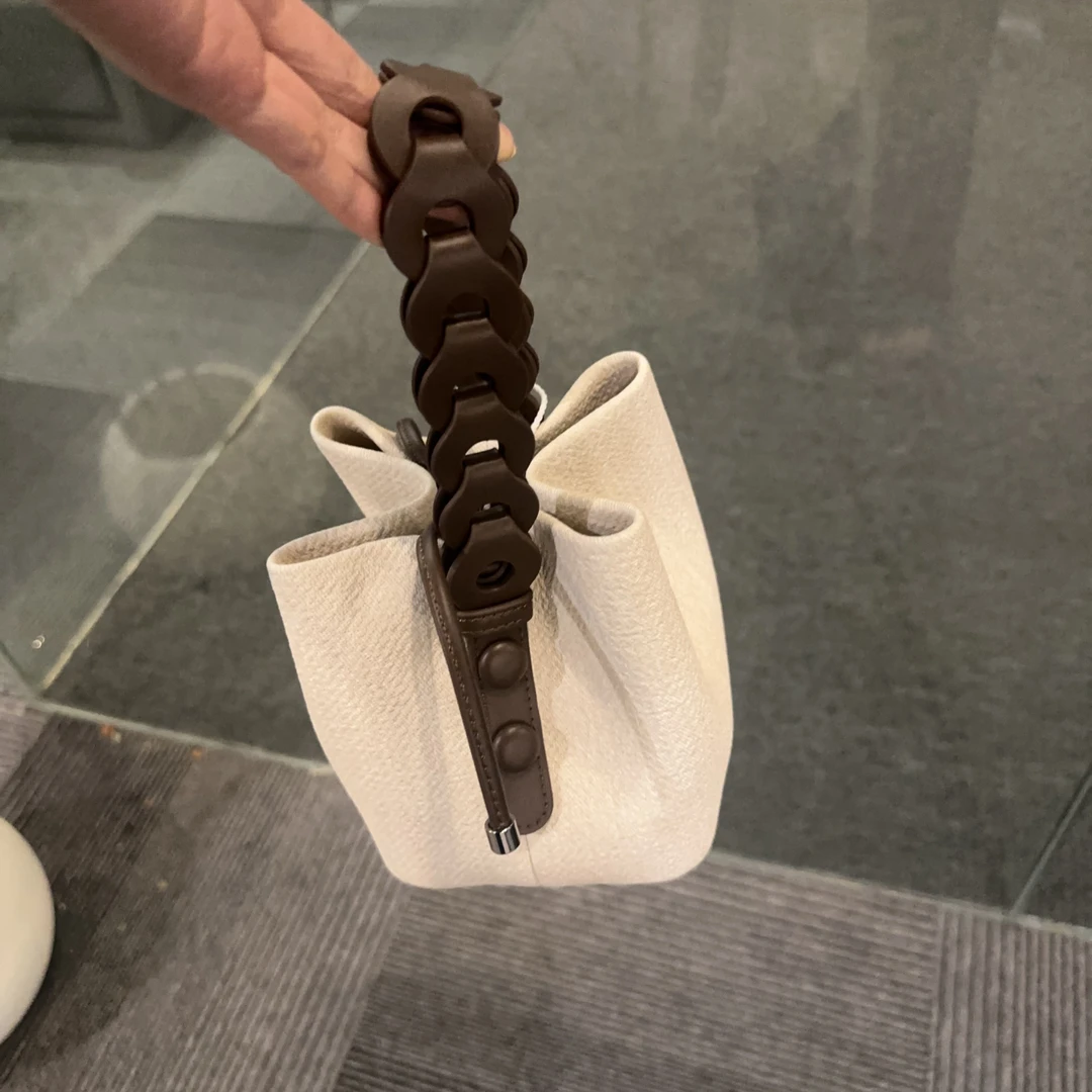 【OS&one show】2025女士小众高级感白色手提包时尚百搭单肩手拎包