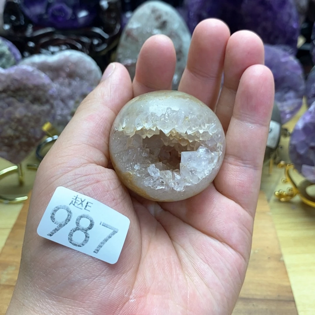 未镶嵌水晶大型摆件（非配饰）