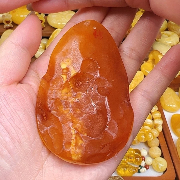 裸石琥珀未镶嵌蜜蜡带皮大水滴