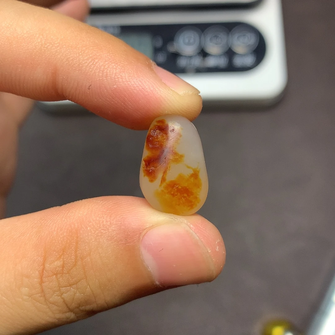 和田玉（糖玉）未镶嵌挂件