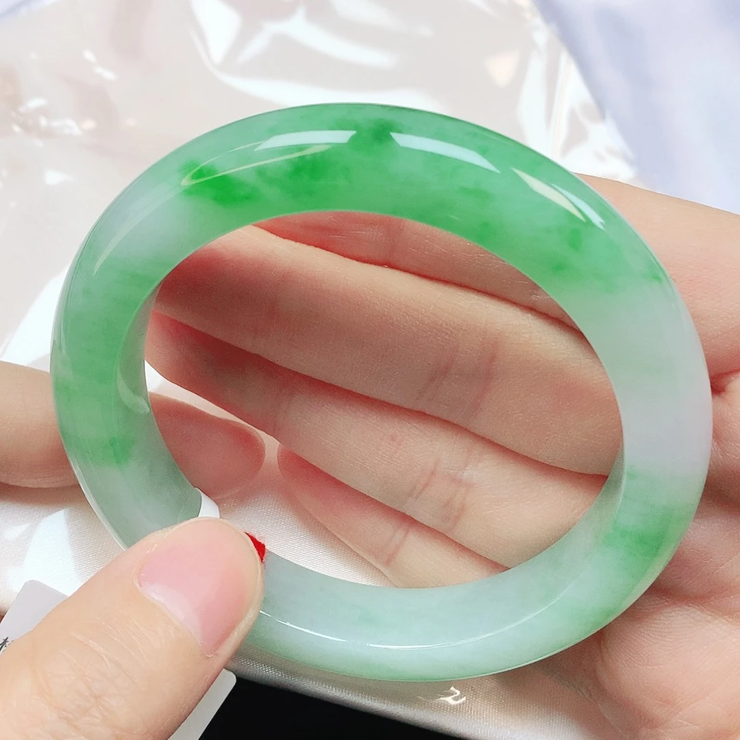 未镶嵌手镯翡翠抖音300