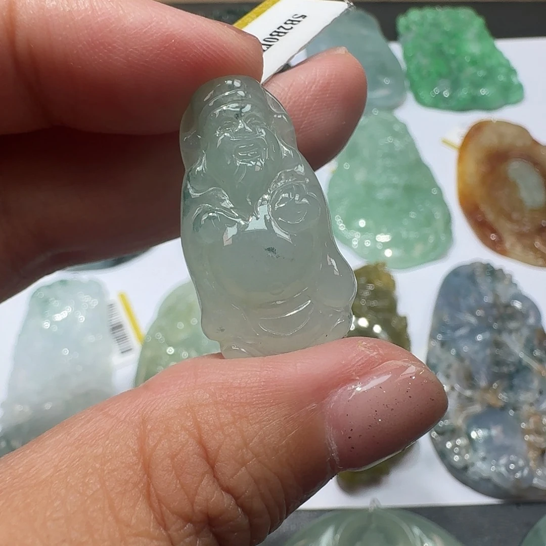 颈饰未镶嵌翡翠吊坠